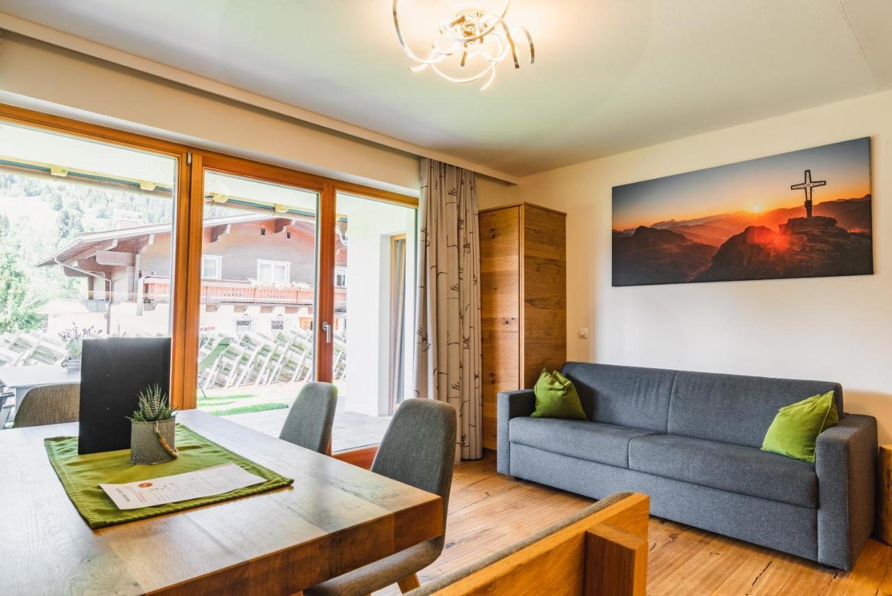 Haus Sabrina - Ferienwohnungen Saalbach-Hinterglemm Exteriér fotografie